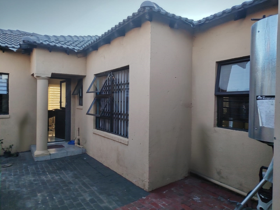 3 Bedroom Property for Sale in Tlhabane West North West